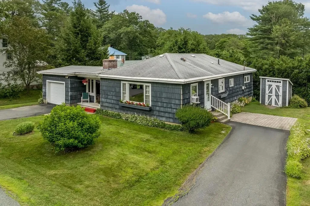 226 Forest Hills Avenue Hartford VT 05001