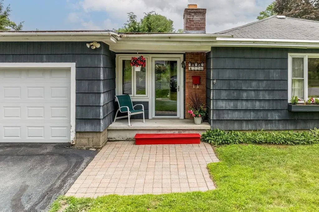 226 Forest Hills Avenue Hartford VT 05001