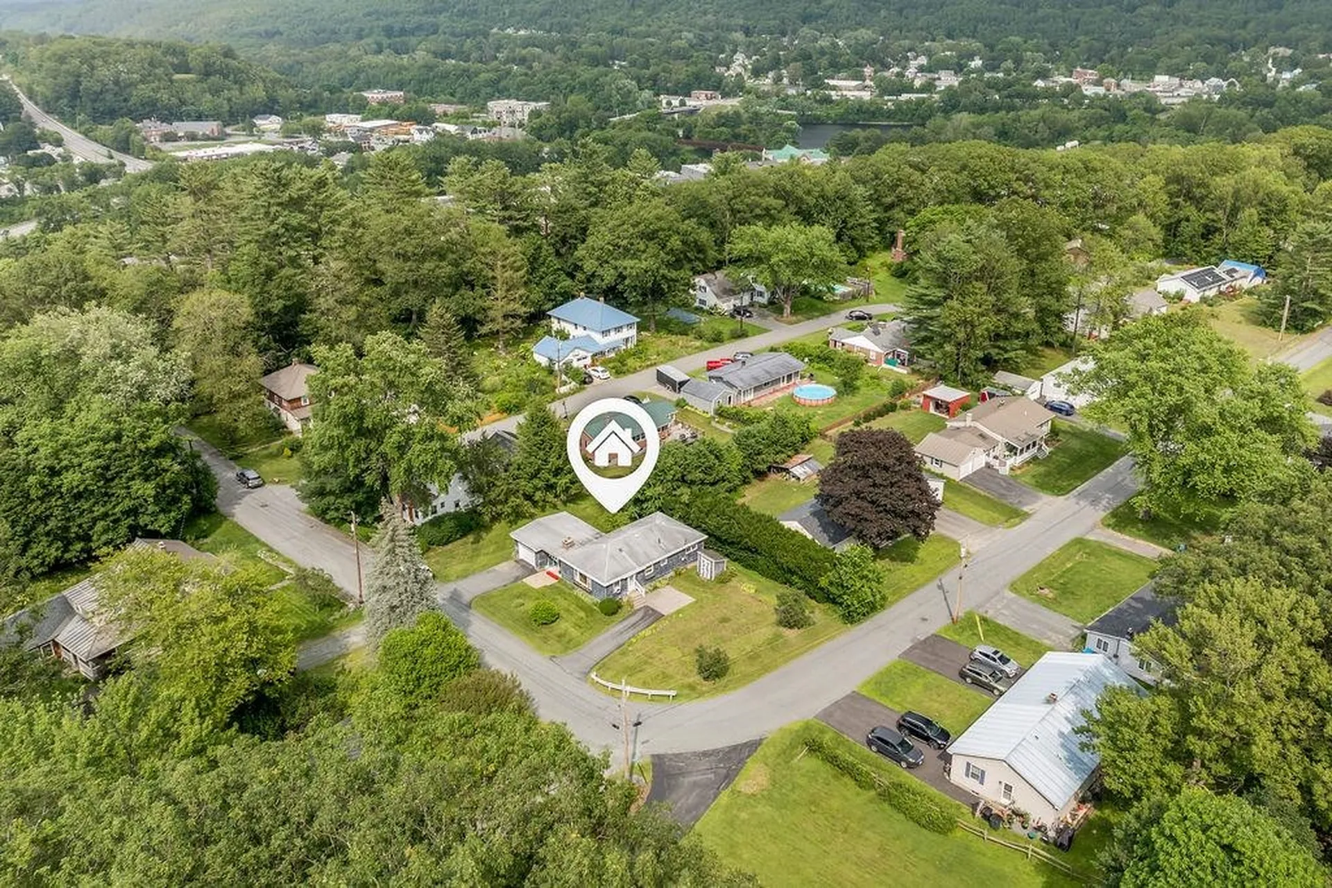 226 Forest Hills Avenue Hartford VT 05001