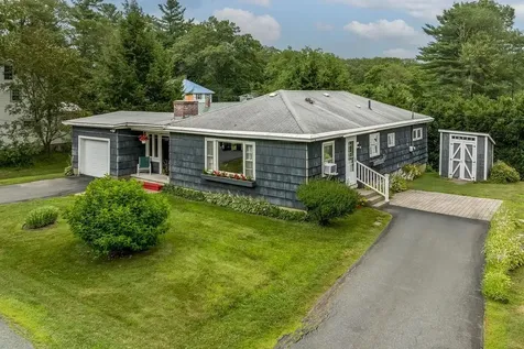 226 Forest Hills Avenue Hartford VT 05001