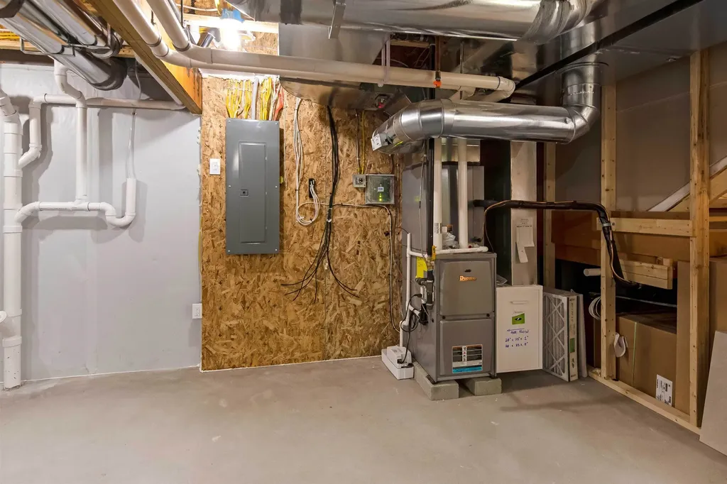 18 Dogwood Circle Milton VT 05468