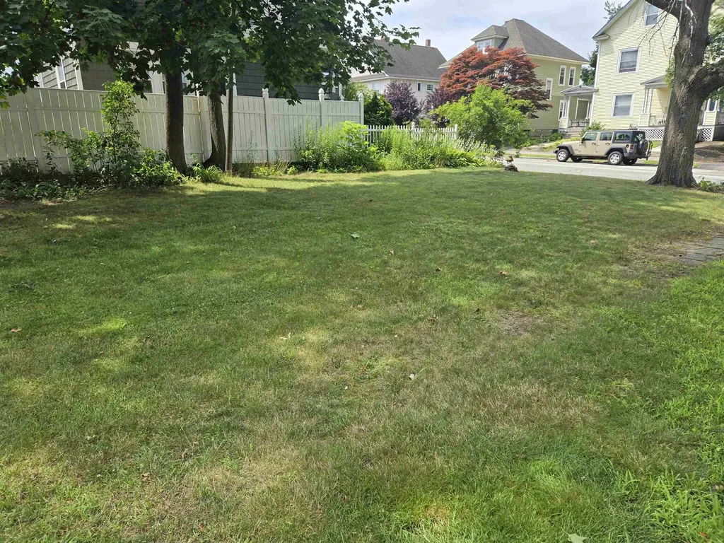 841 Beech Street Manchester NH 03104