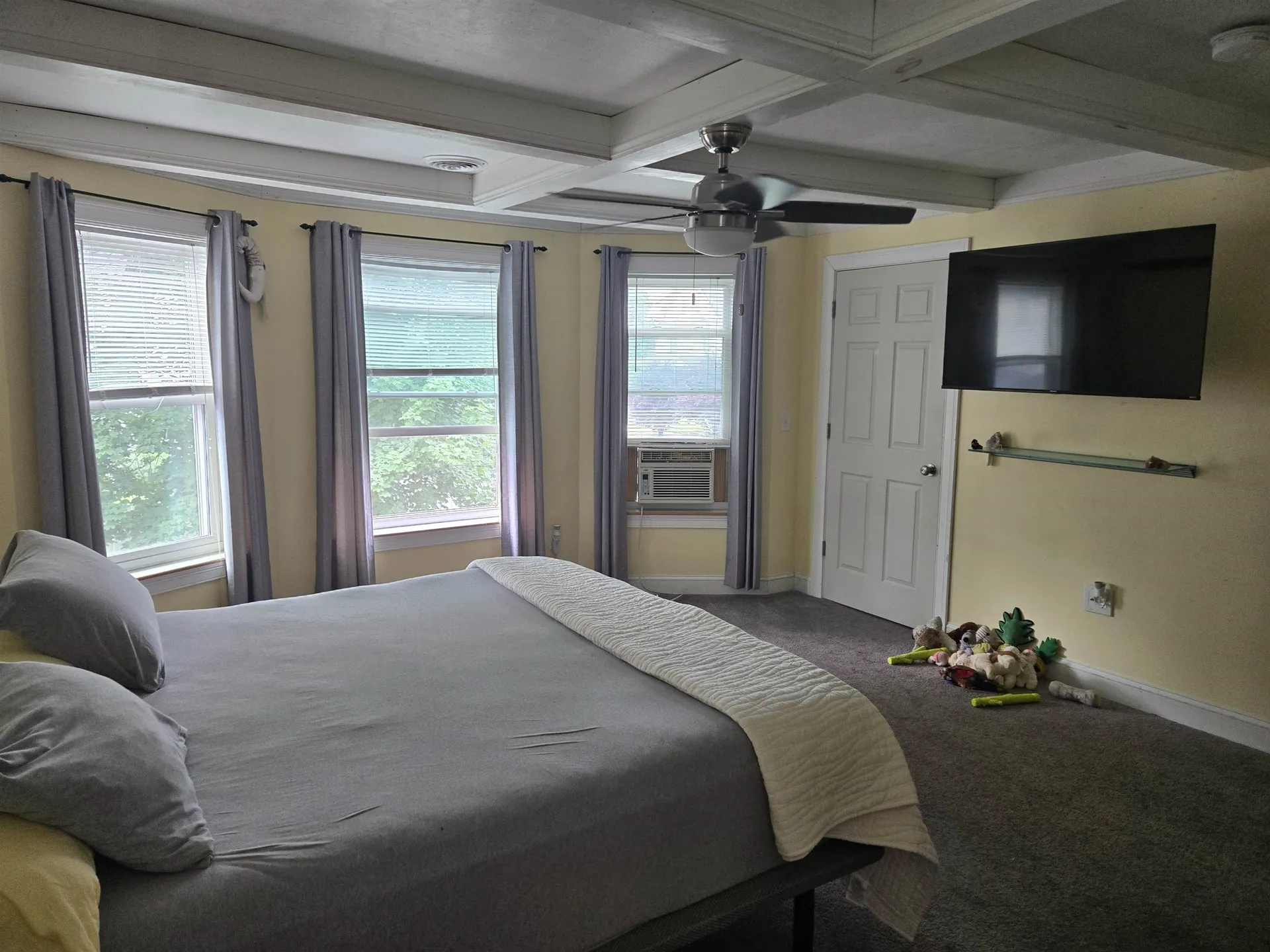 841 Beech Street Manchester NH 03104