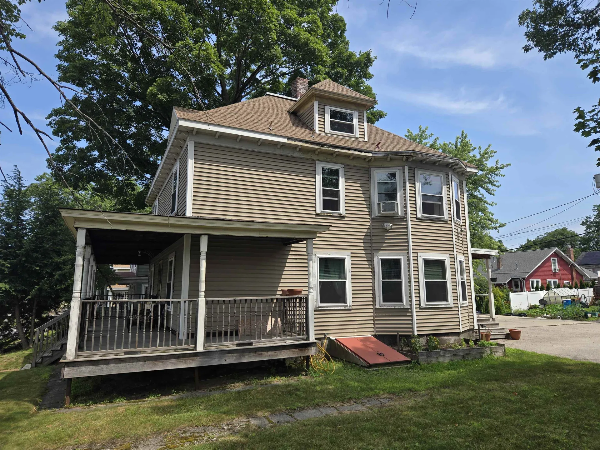 841 Beech Street Manchester NH 03104