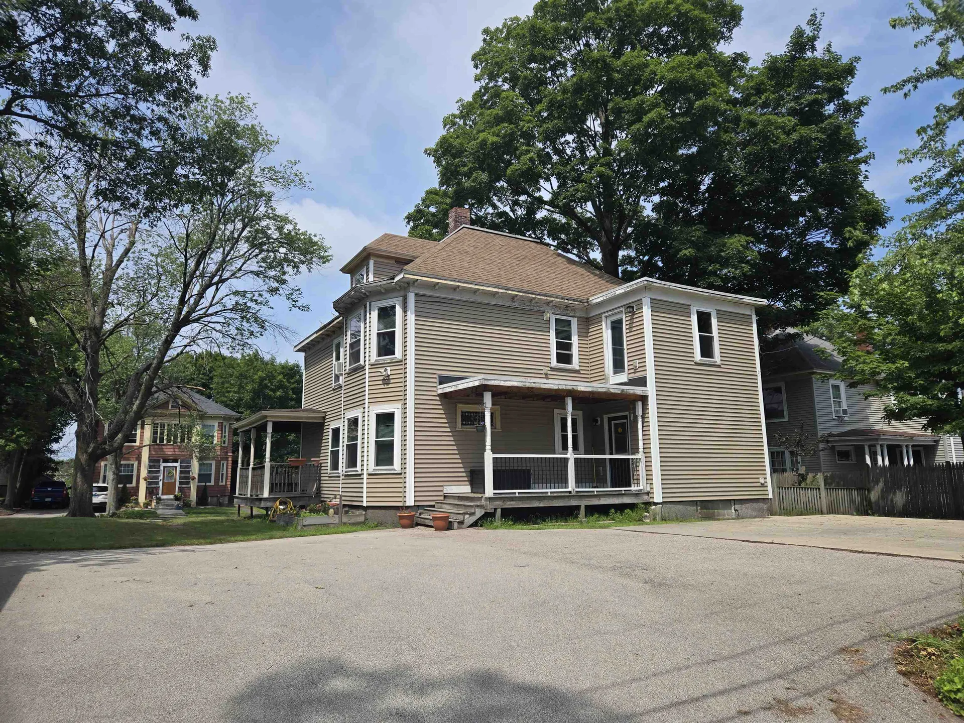 841 Beech Street Manchester NH 03104