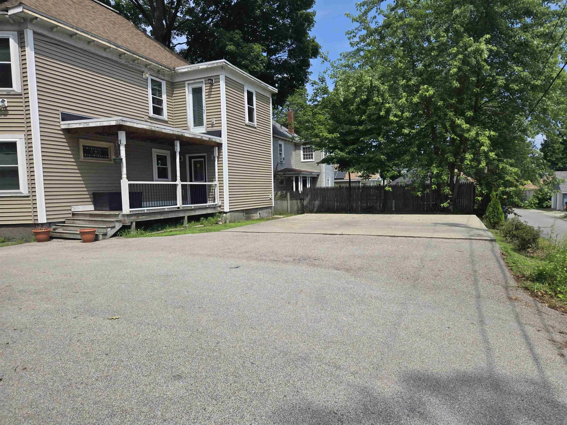 841 Beech Street Manchester NH 03104