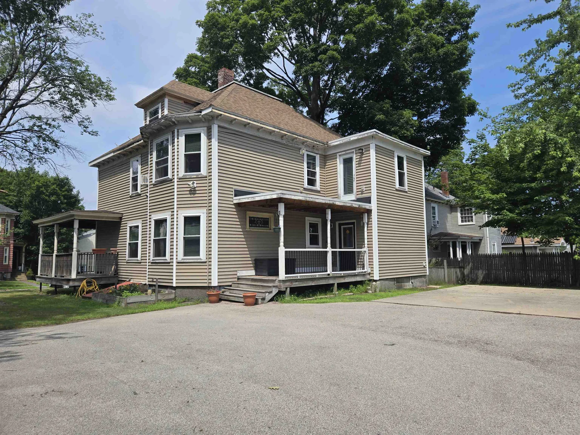 841 Beech Street Manchester NH 03104