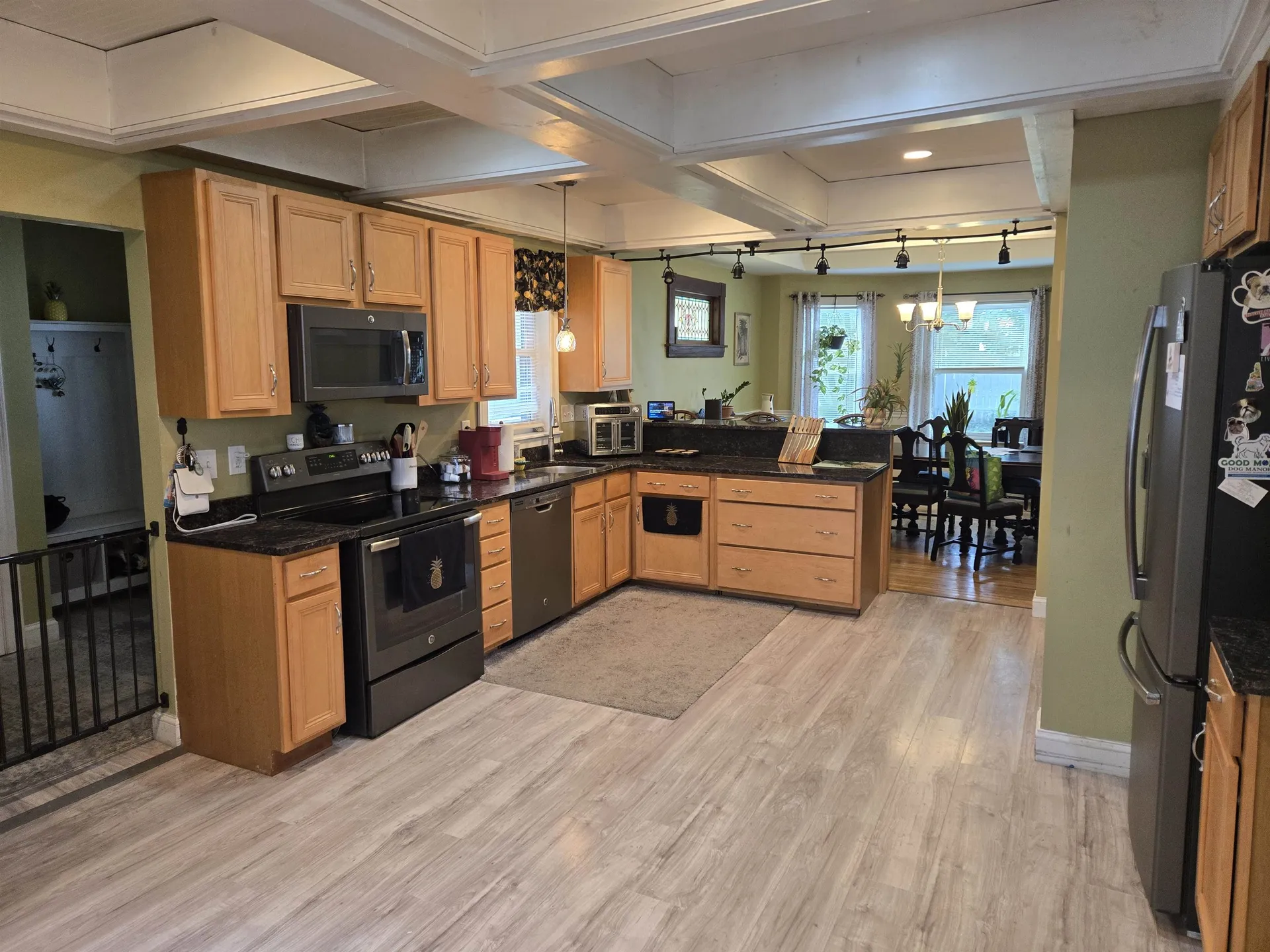 841 Beech Street Manchester NH 03104