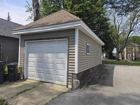841 Beech Street Manchester NH 03104