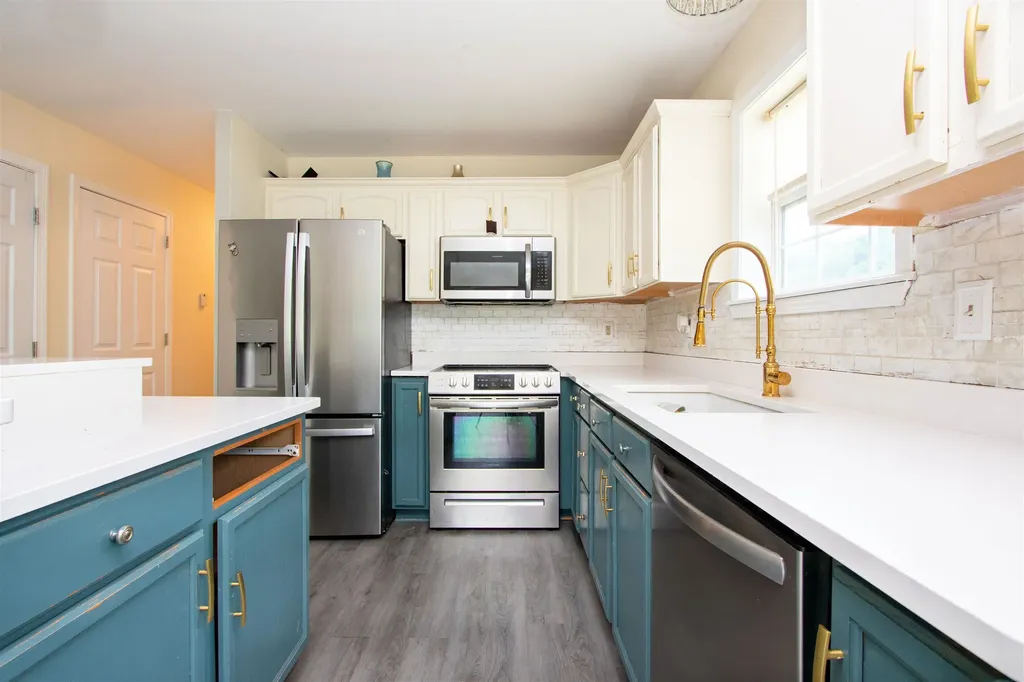 1355 New Boston Road St. Johnsbury VT 05819