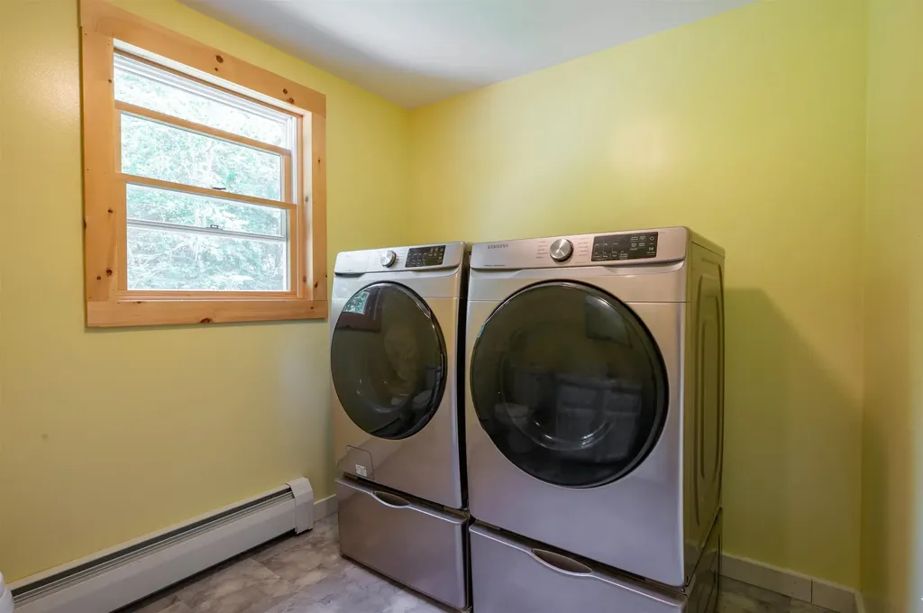 28 Birchwood Drive Weare NH 03281