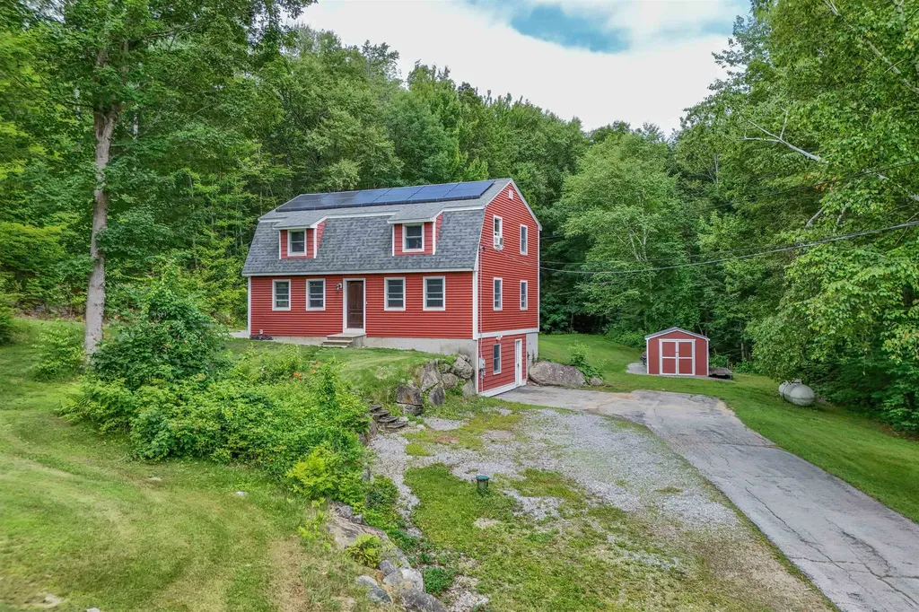 28 Birchwood Drive Weare NH 03281