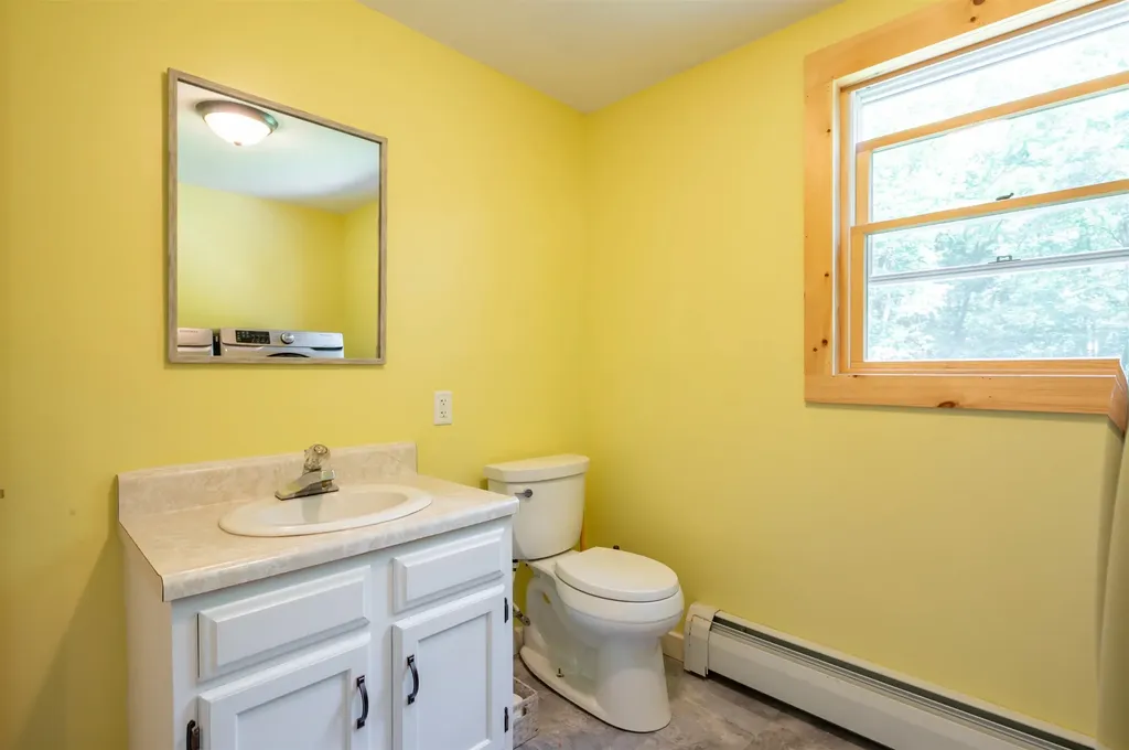28 Birchwood Drive Weare NH 03281