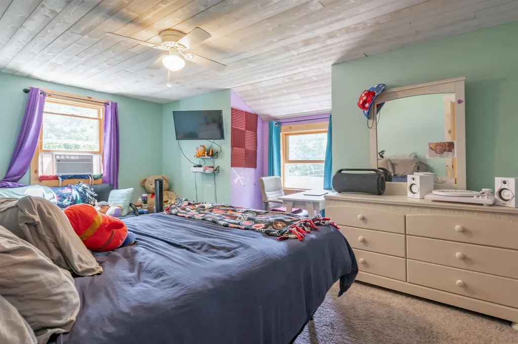 28 Birchwood Drive Weare NH 03281