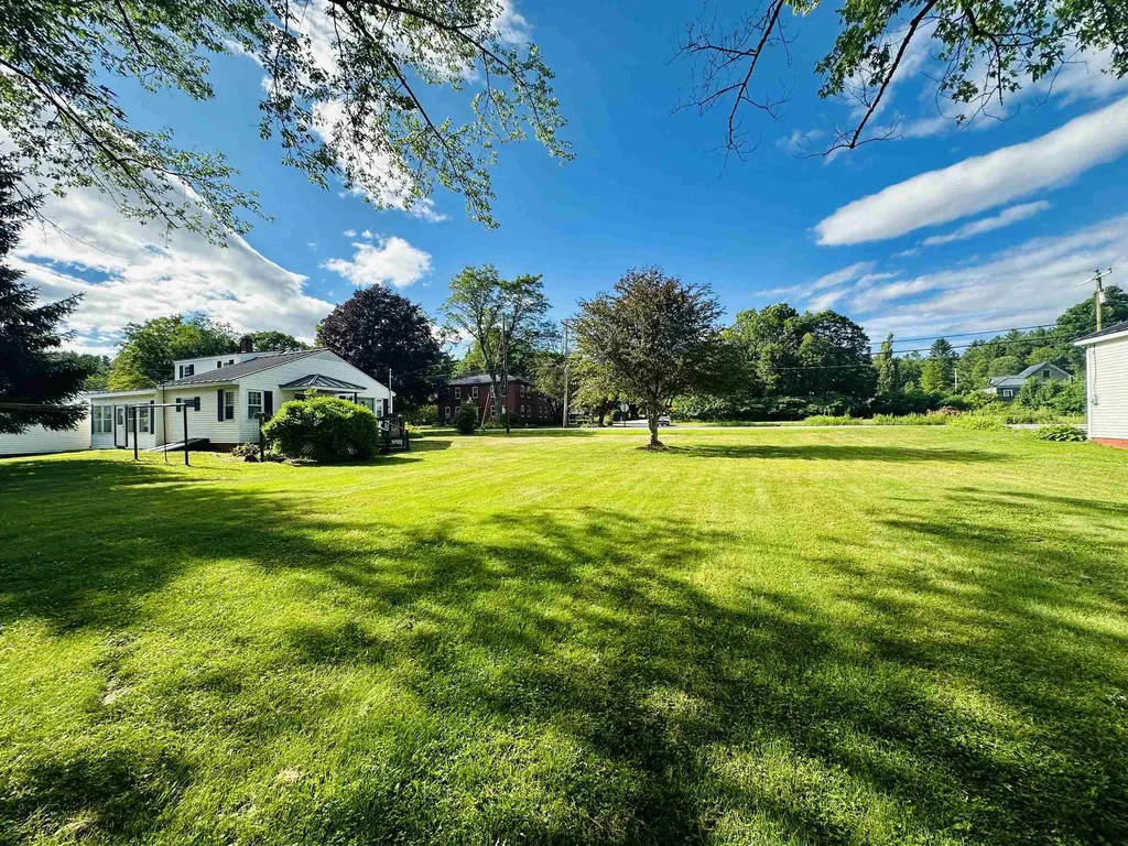 328 Corbin Road Newport NH 03773