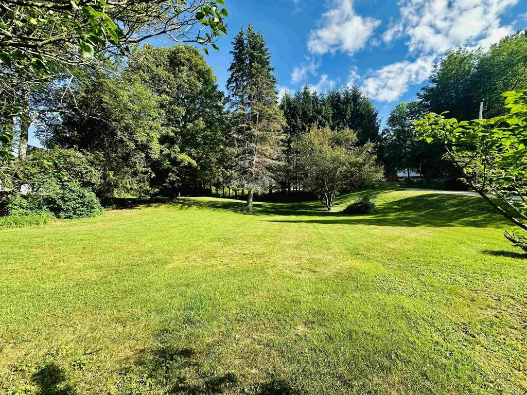 328 Corbin Road Newport NH 03773