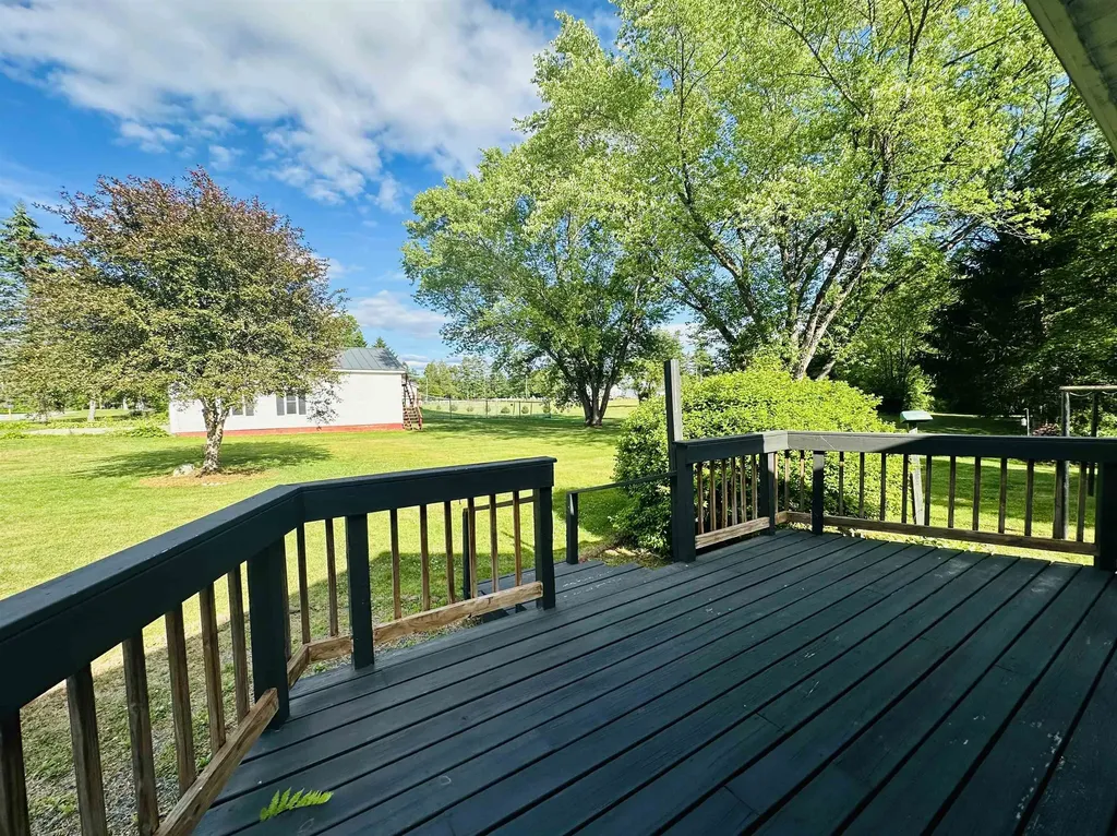 328 Corbin Road Newport NH 03773