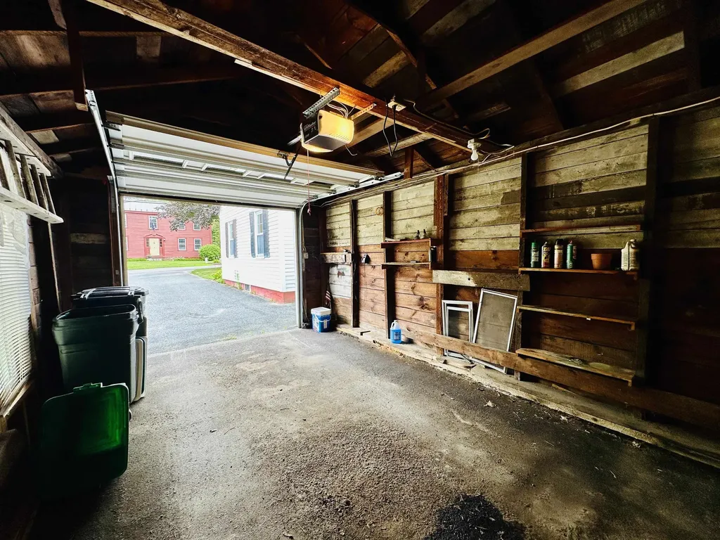 328 Corbin Road Newport NH 03773