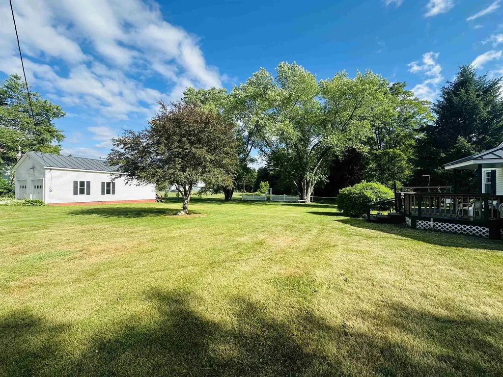 328 Corbin Road Newport NH 03773