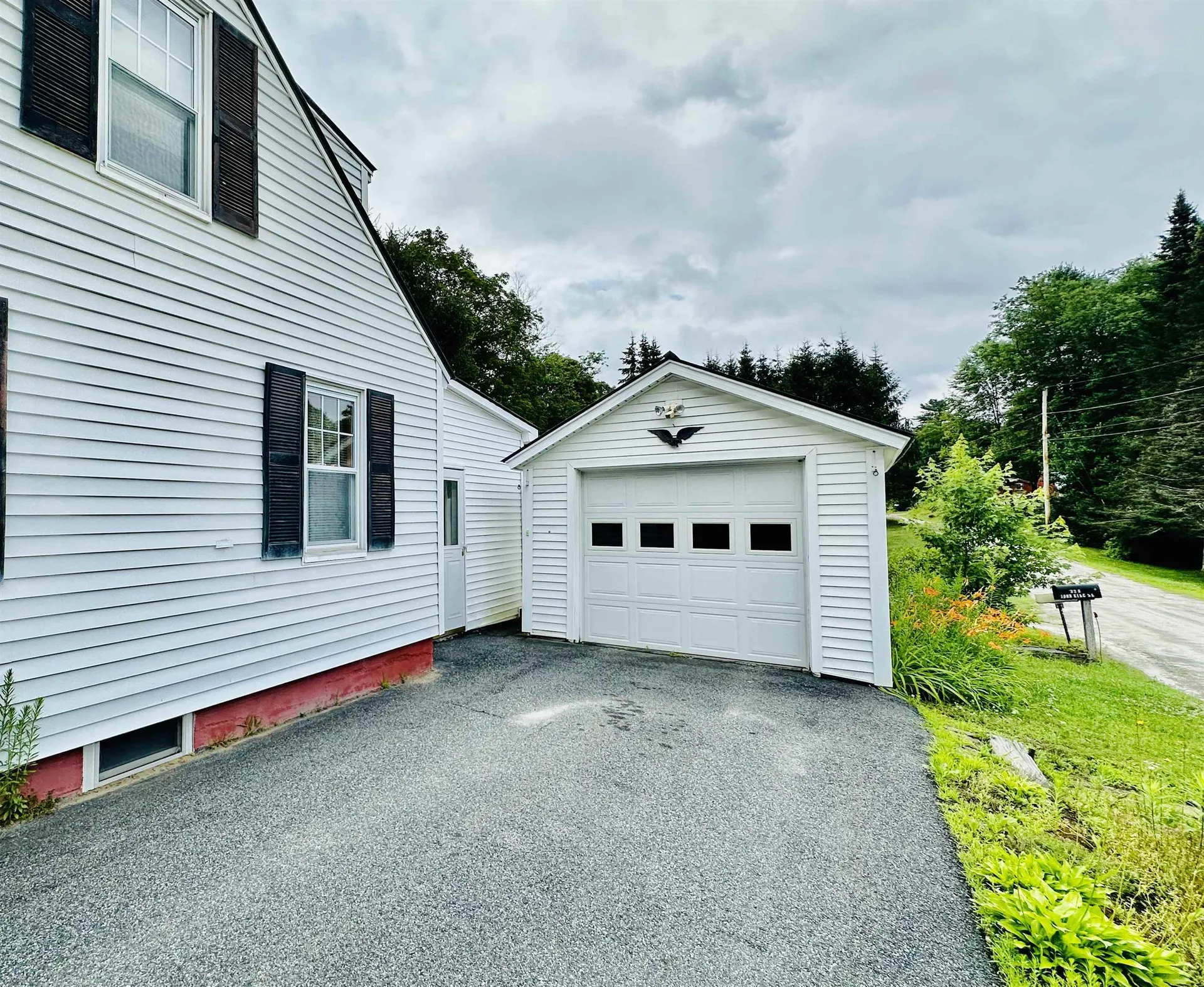 328 Corbin Road Newport NH 03773