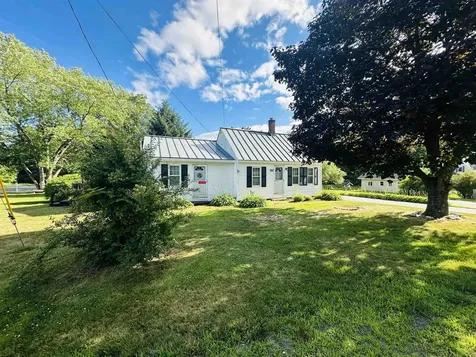 328 Corbin Road Newport NH 03773