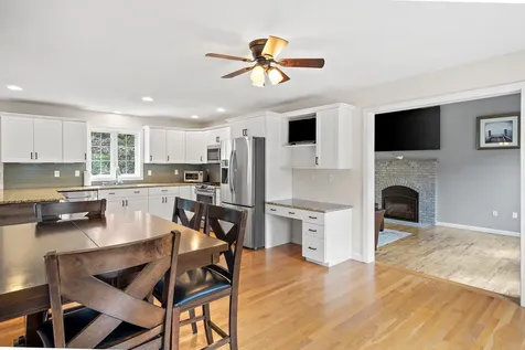 15 Quaker Lane Seabrook NH 03874