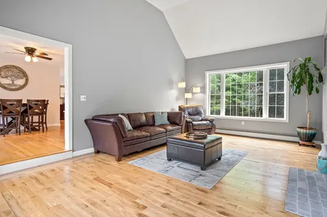 15 Quaker Lane Seabrook NH 03874