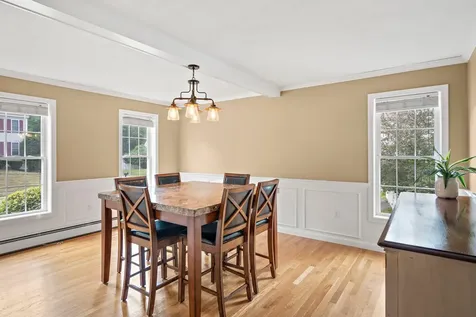 15 Quaker Lane Seabrook NH 03874