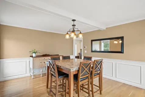15 Quaker Lane Seabrook NH 03874