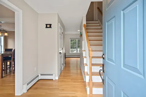 15 Quaker Lane Seabrook NH 03874