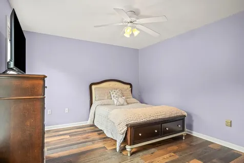 15 Quaker Lane Seabrook NH 03874