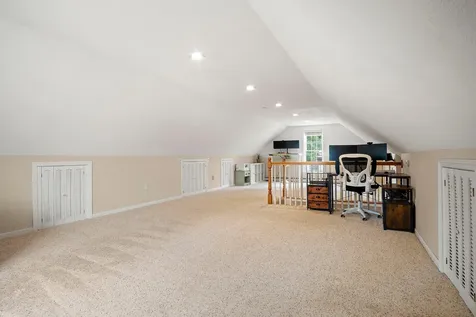 15 Quaker Lane Seabrook NH 03874