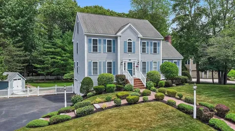 15 Quaker Lane Seabrook NH 03874