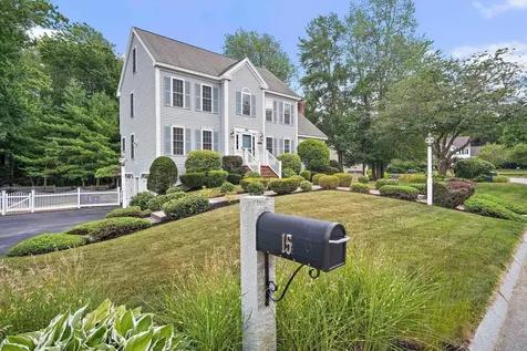15 Quaker Lane Seabrook NH 03874