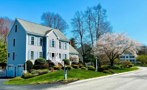 15 Quaker Lane Seabrook NH 03874
