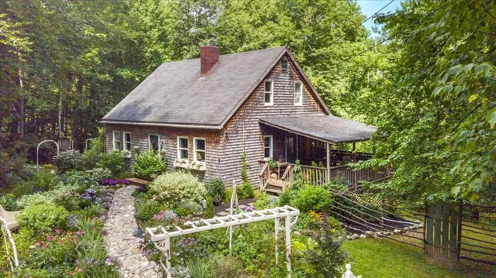 447 Farm Road Arlington VT 05250