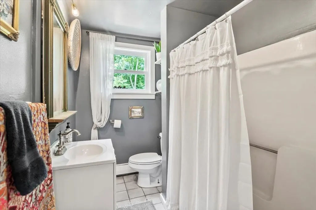 447 Farm Road Arlington VT 05250