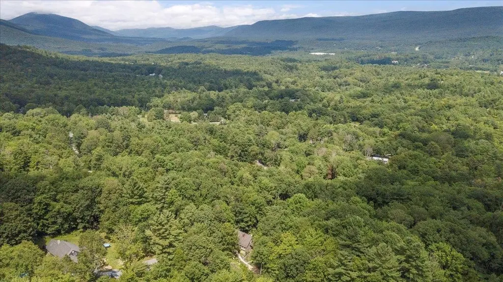 447 Farm Road Arlington VT 05250