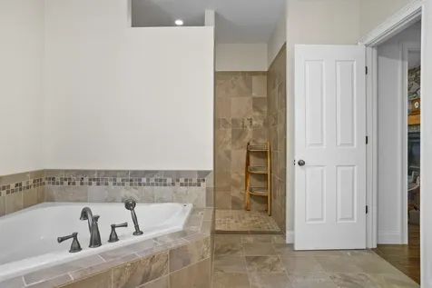 165 Ambrose Way Wolfeboro NH 03894-4013