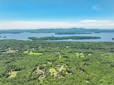 165 Ambrose Way Wolfeboro NH 03894-4013