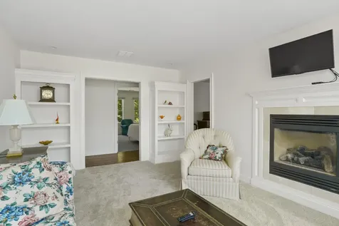 165 Ambrose Way Wolfeboro NH 03894-4013