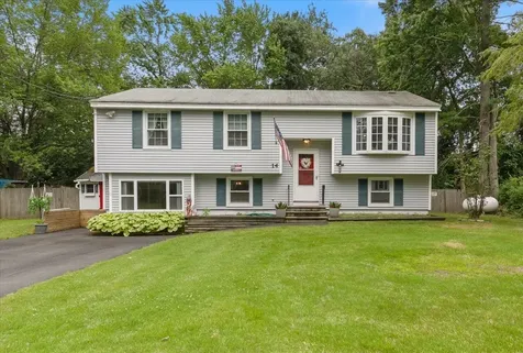 14 Dyer Avenue Salem NH 03079
