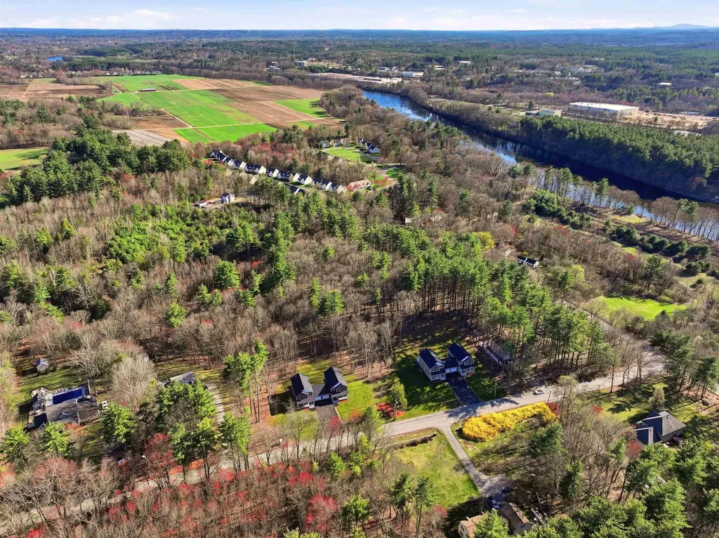 7 Talent Road Litchfield NH 03052