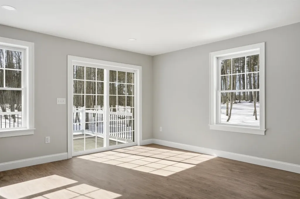 5 Talent Road Litchfield NH 03052