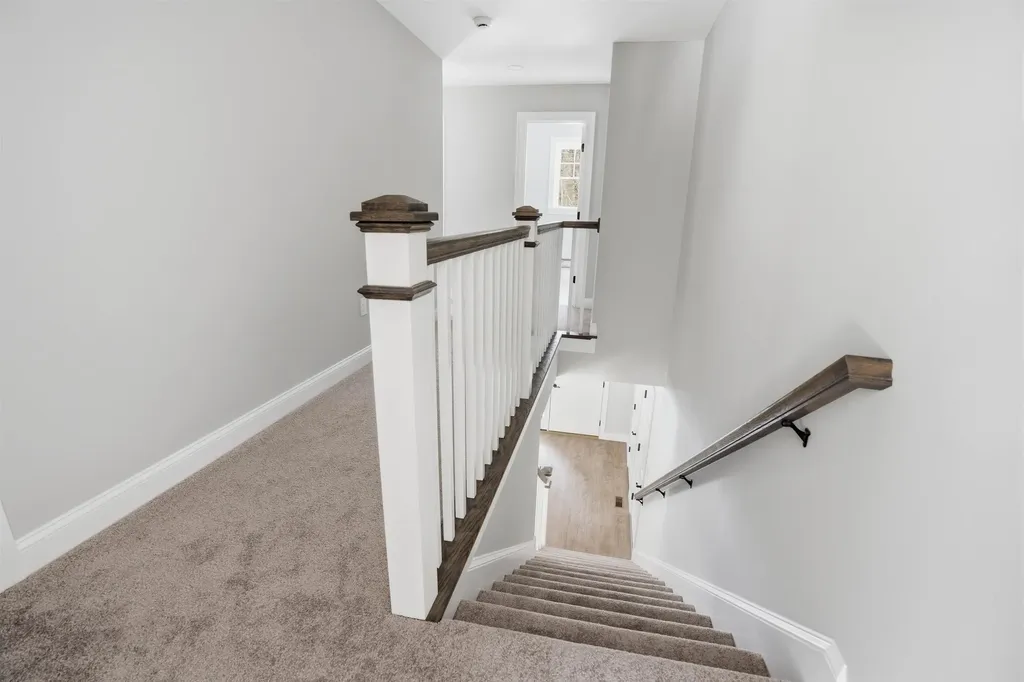 5 Talent Road Litchfield NH 03052