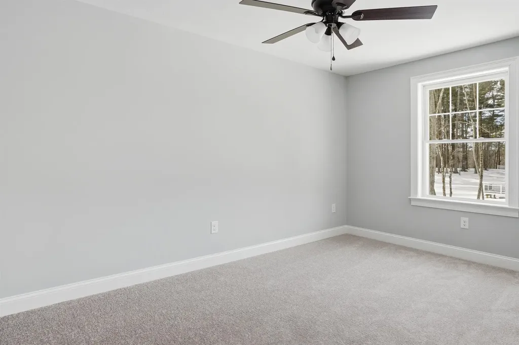 5 Talent Road Litchfield NH 03052