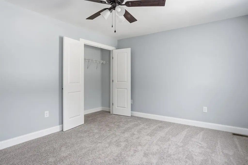 5 Talent Road Litchfield NH 03052