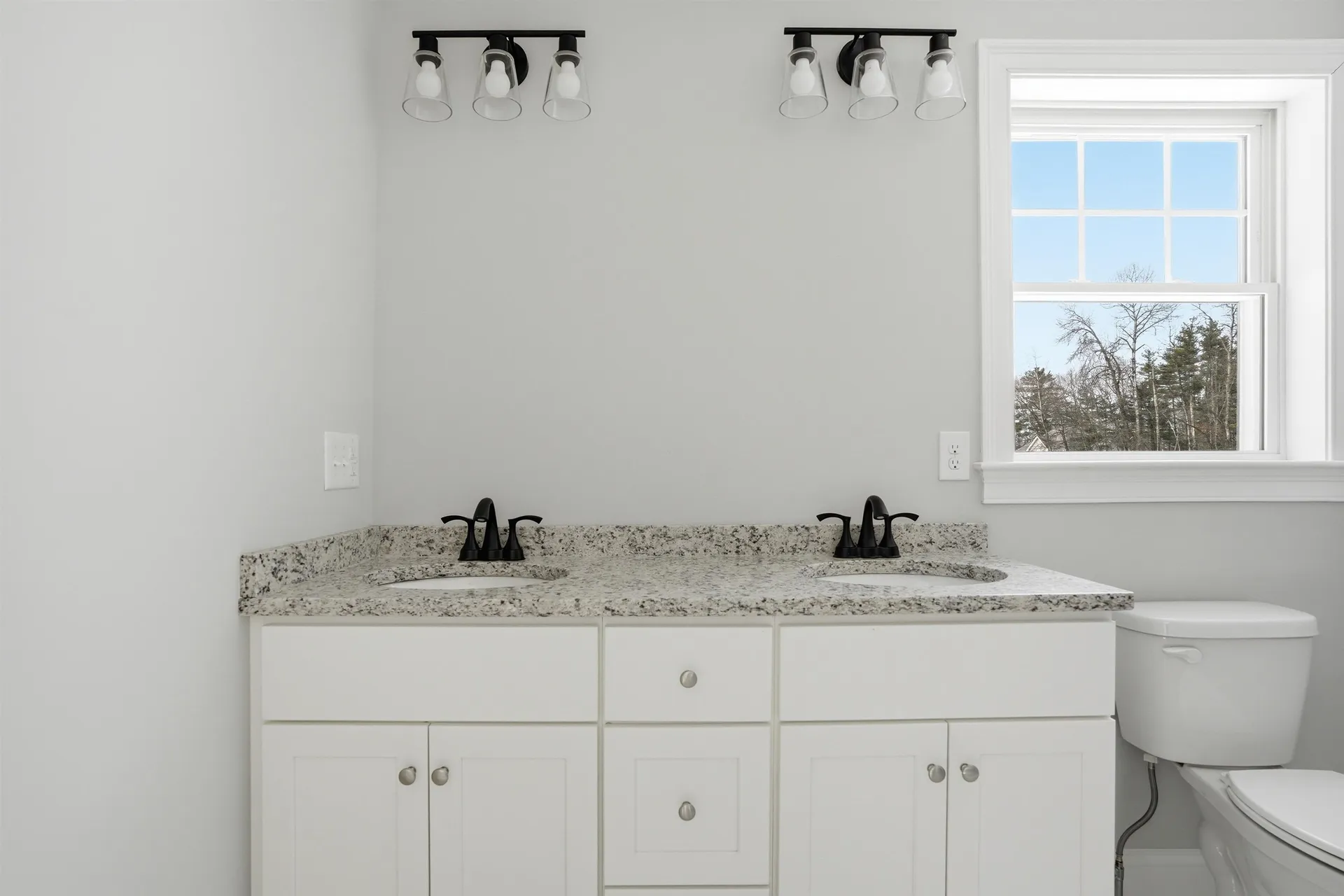 5 Talent Road Litchfield NH 03052