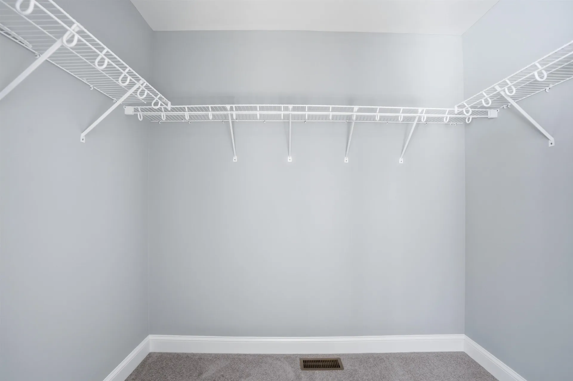 5 Talent Road Litchfield NH 03052