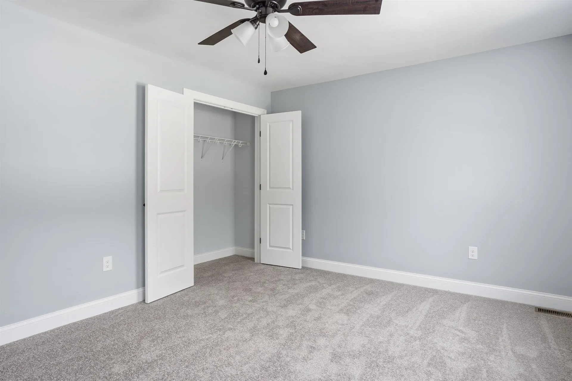 5 Talent Road Litchfield NH 03052